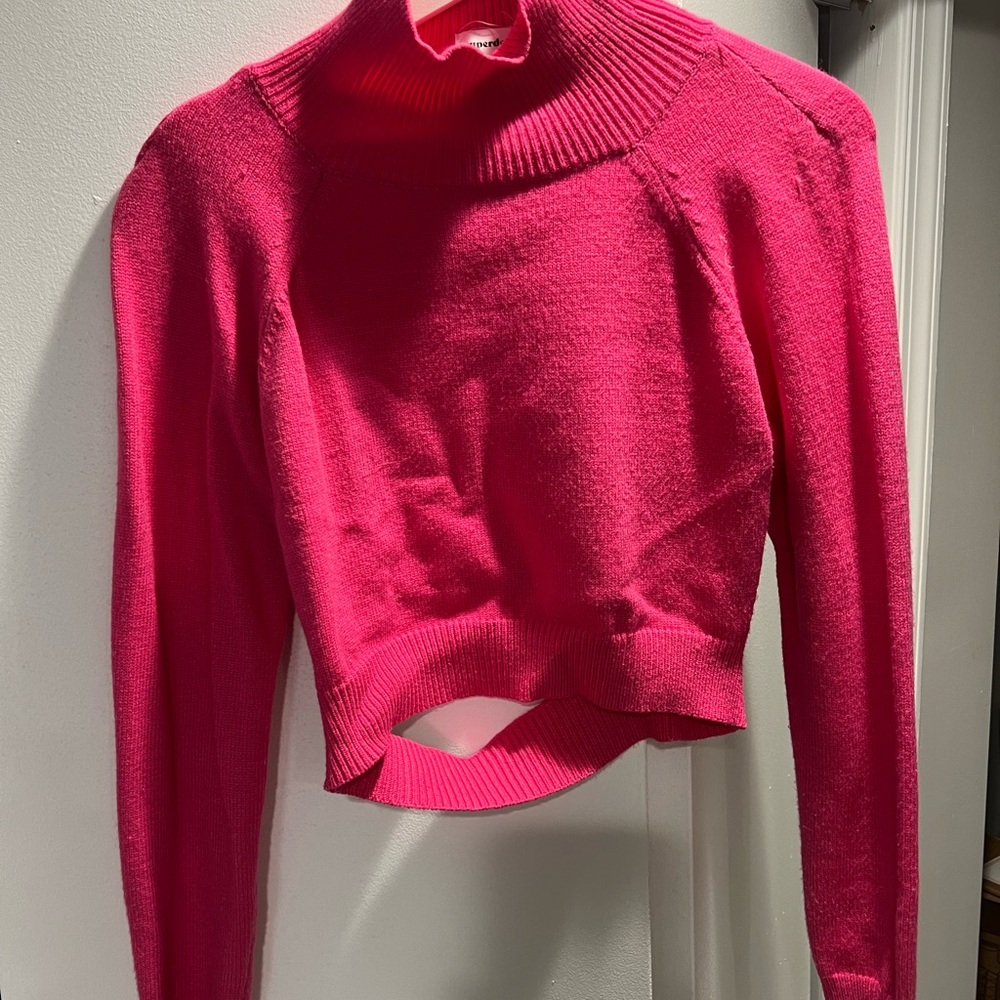 Superdown Lucia Open-Back Sweater - Picture 3 of 4